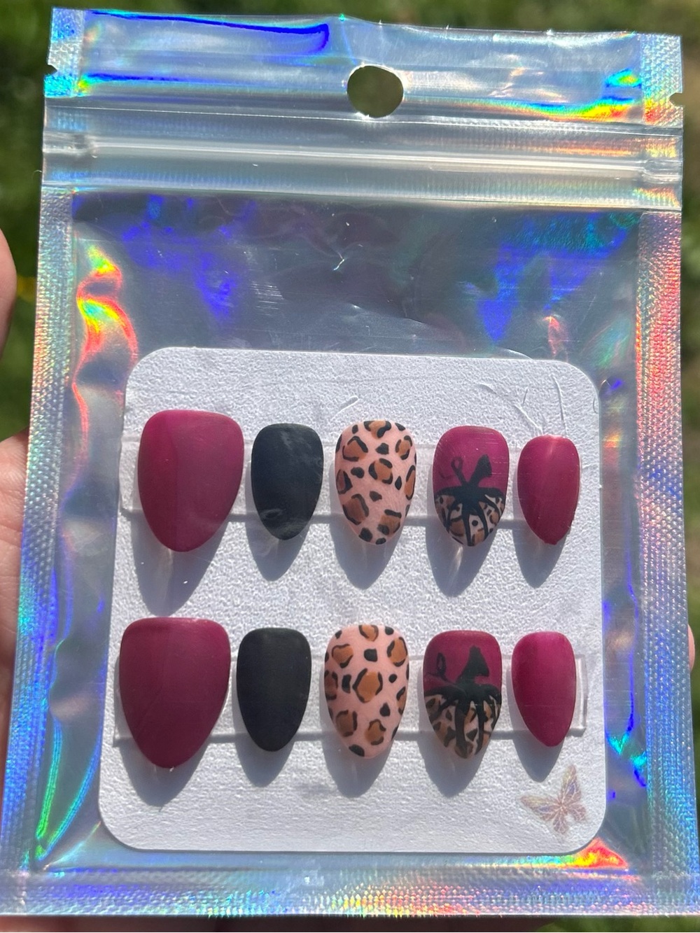 Press-On Nail Set in Burgundy, Black & Leopard Print